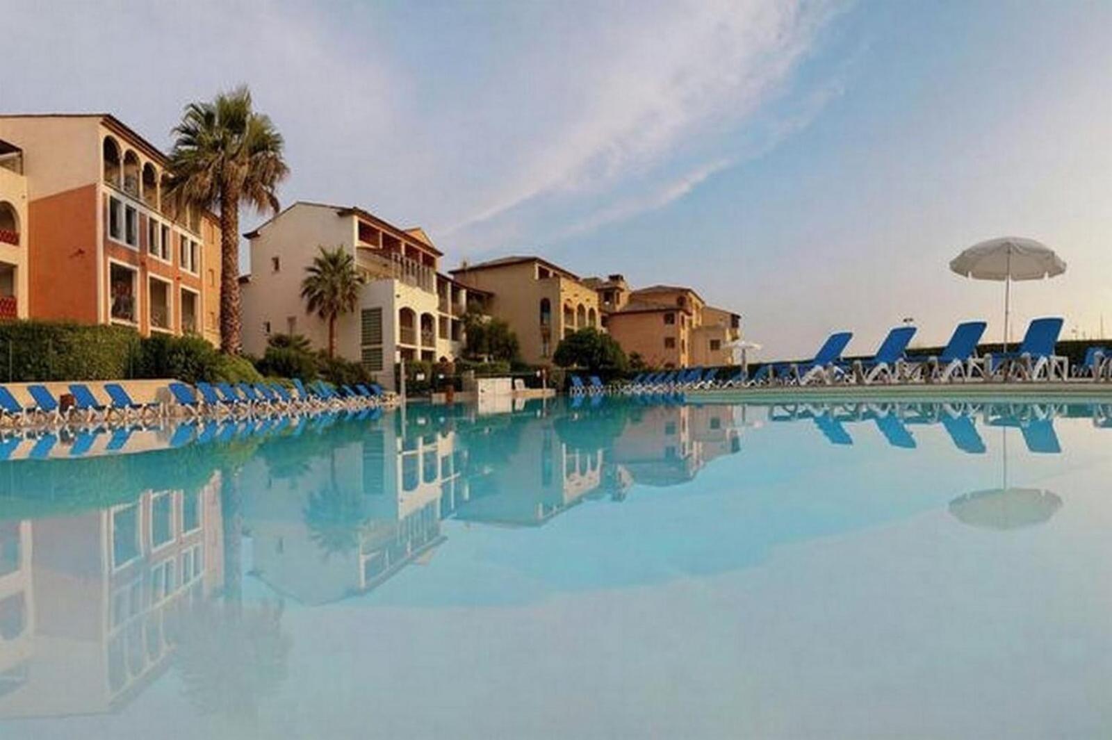 Blue Lagoon Six-Fours-les-Plages Luaran gambar